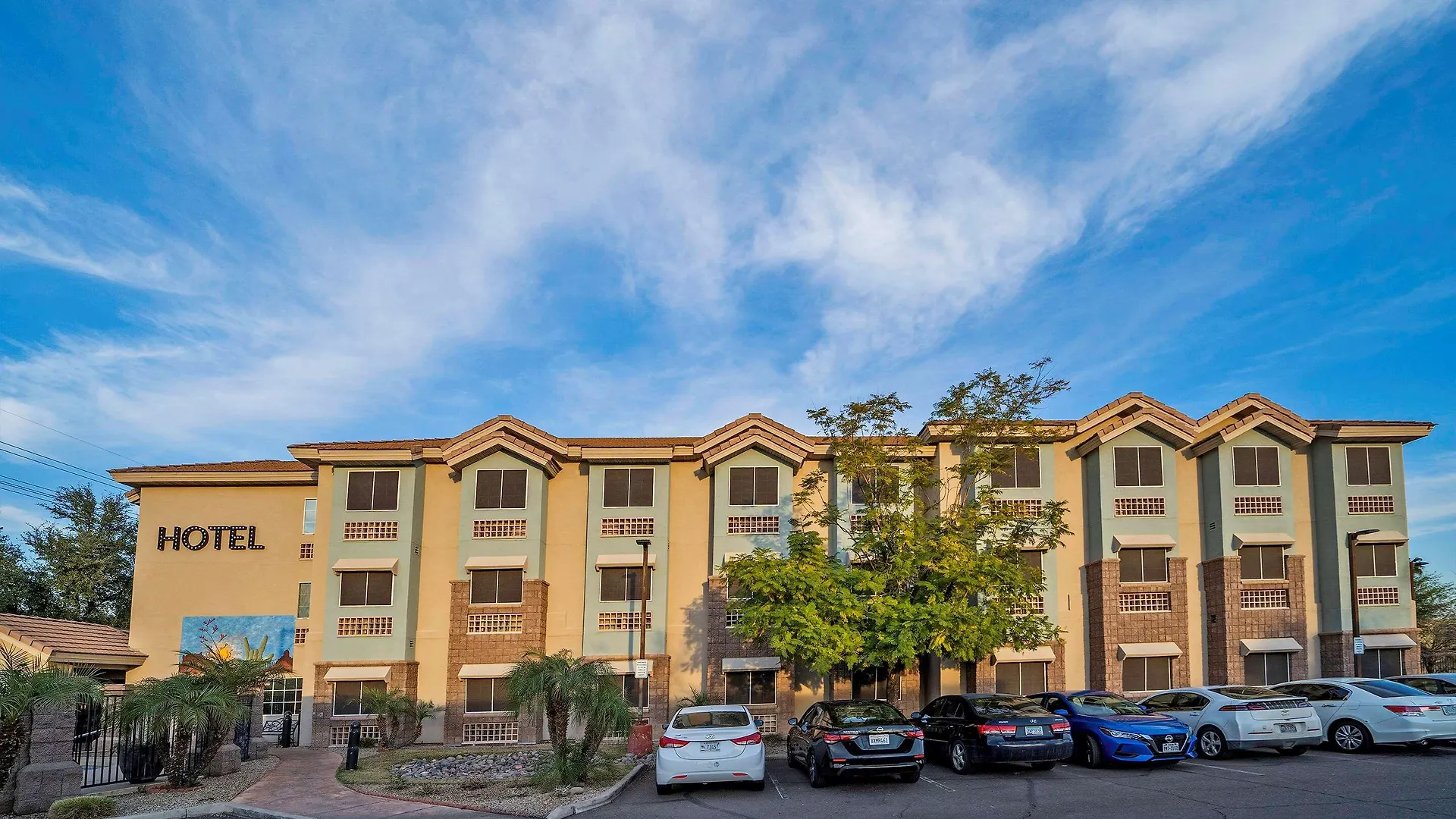 La Quinta Inn & Suites By Wyndham Tempe University, Phoenix Otel