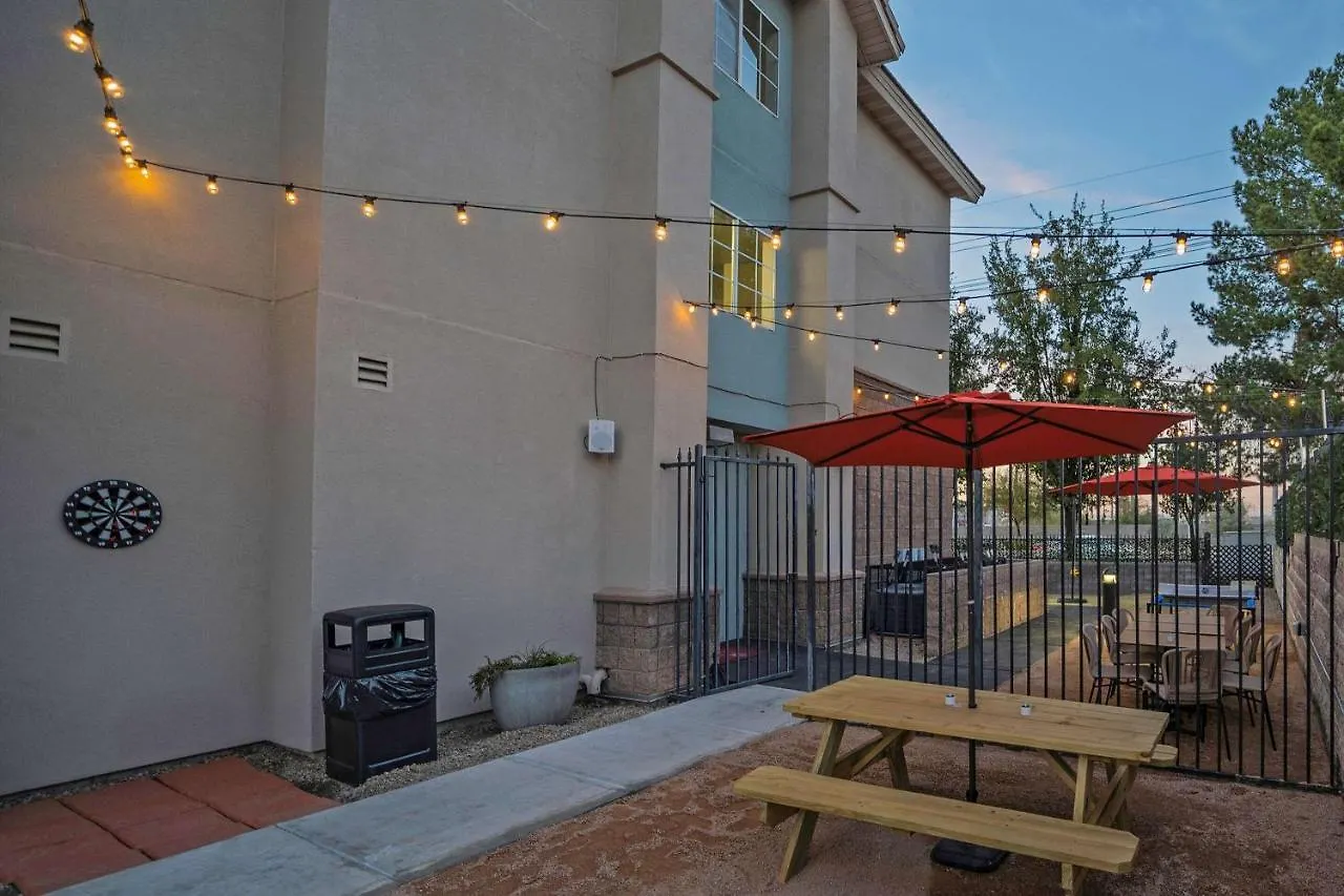 ** Hotel La Quinta Inn & Suites By Wyndham Tempe University, Phoenix USA