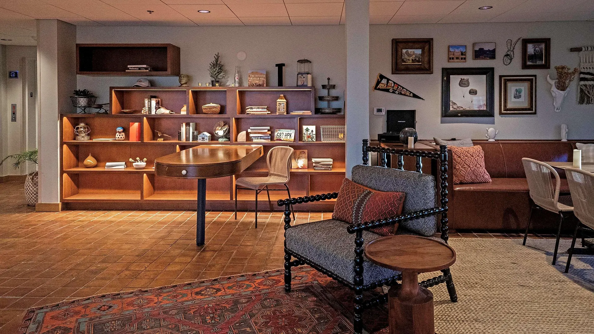 La Quinta Inn & Suites By Wyndham Tempe University, Phoenix Hotel