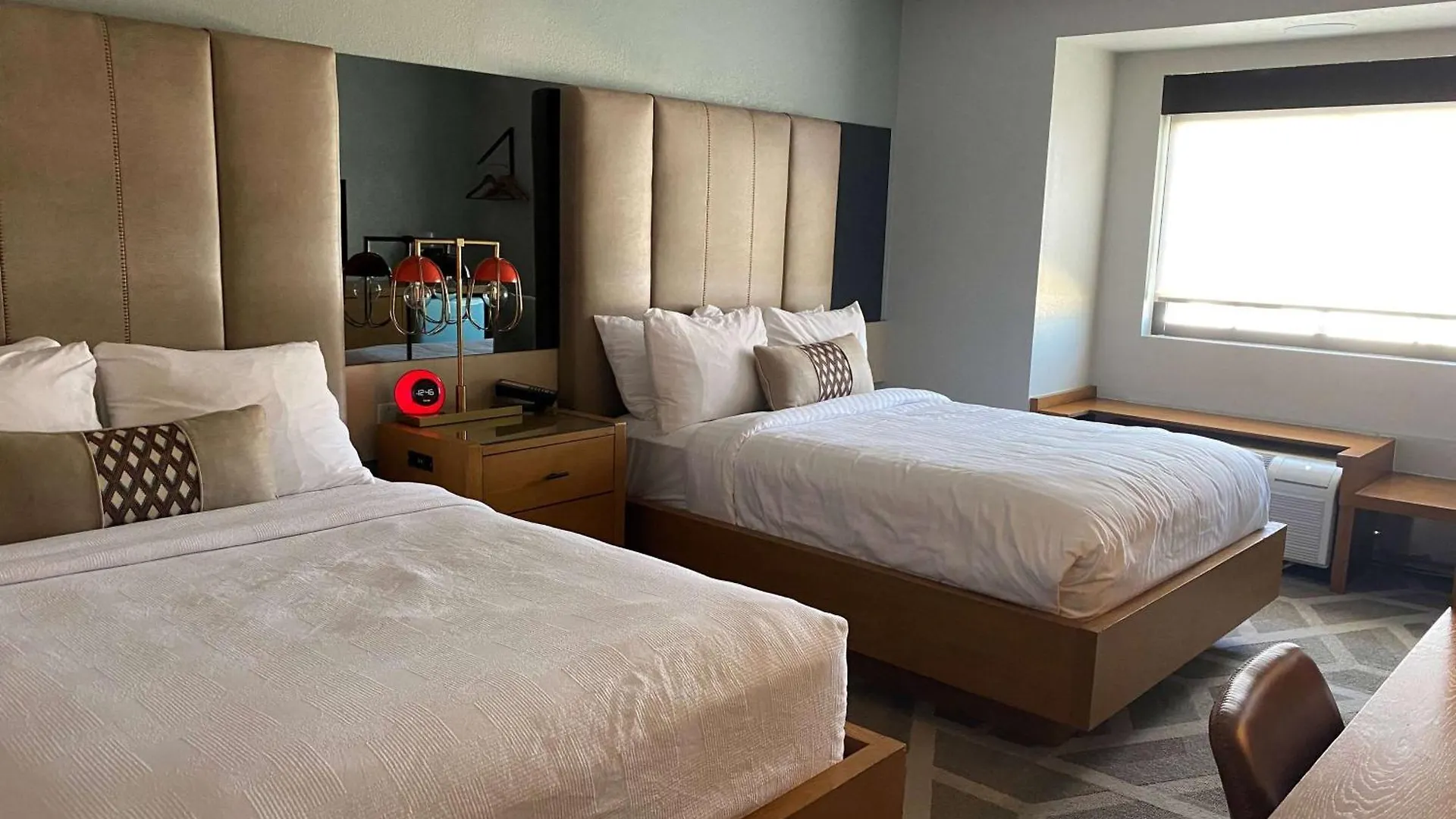 La Quinta Inn & Suites By Wyndham Tempe University, Phoenix 2*,