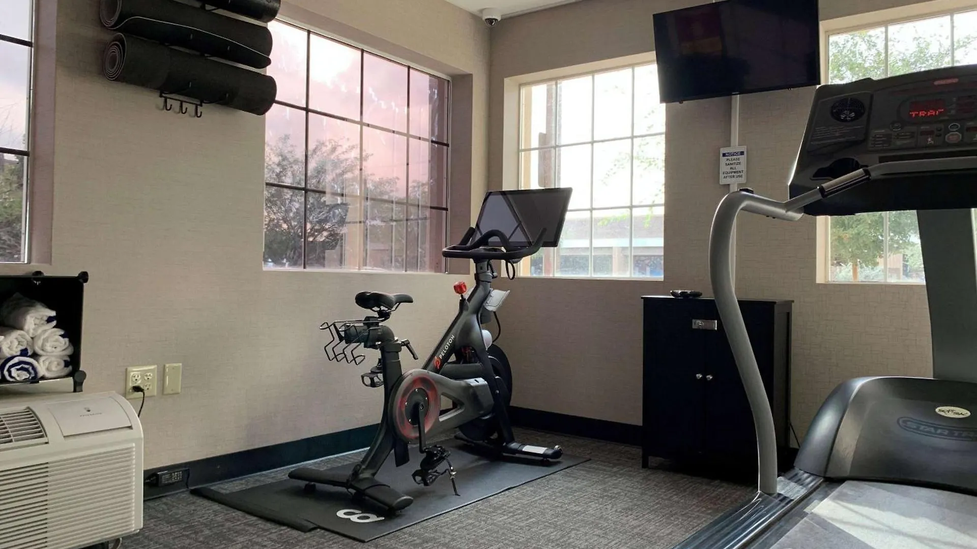 La Quinta Inn & Suites By Wyndham Tempe University, Phoenix